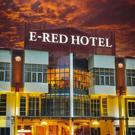 Ernes Hotel Alma Bukit Mertajam Extérieur photo
